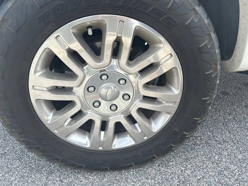 Used 2013 Ford F150 Platinum AWD/4WD image 6