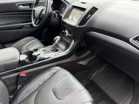 Used 2017 Ford Edge Titanium w/ Equipment Group 301A AWD/4WD image 15