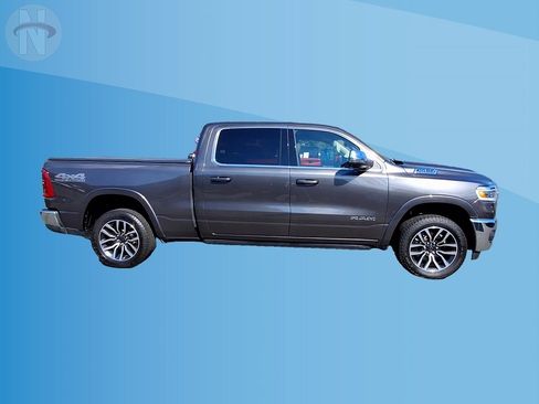 Used 2025 RAM 1500 Limited w/ Off Road Group AWD/4WD image 9