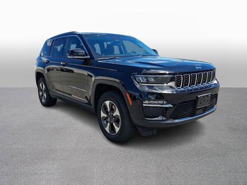 Used 2024 Jeep Grand Cherokee Limited 4xe AWD/4WD image 3