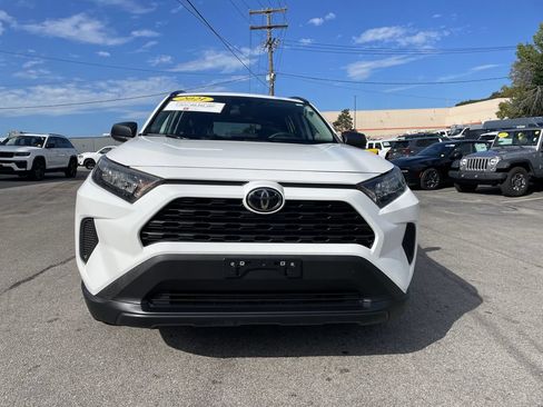 Certified 2021 Toyota RAV4 LE AWD/4WD image 5