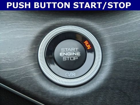 New 2025 Jeep Grand Cherokee L Limited w/ Black Appearance Package image 15