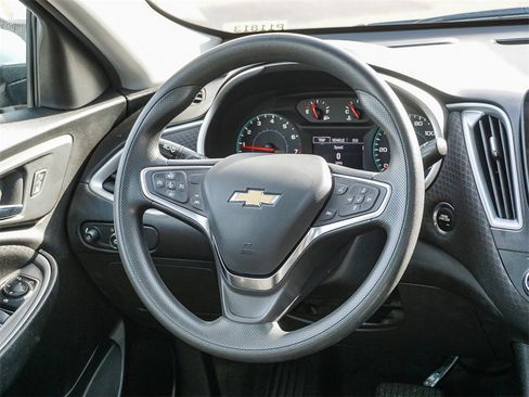 Used 2024 Chevrolet Malibu LT image 16