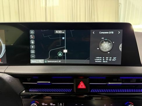 Used 2022 Kia EV6 GT-Line w/ GT-Line Suede Seat Package AWD/4WD image 15