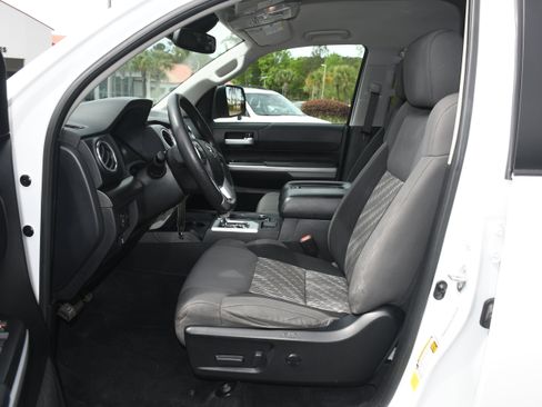 Used 2021 Toyota Tundra SR5 w/ SR5 Upgrade Package RWD image 7