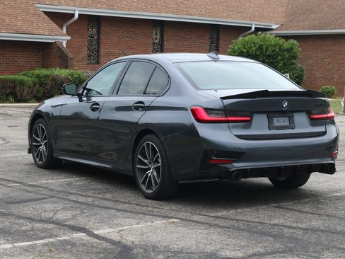 Used 2020 BMW 330i xDrive Sedan w/ Convenience Package AWD/4WD image 4