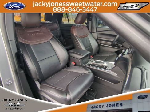 Certified 2023 Ford Explorer Platinum w/ Technology Package image 31