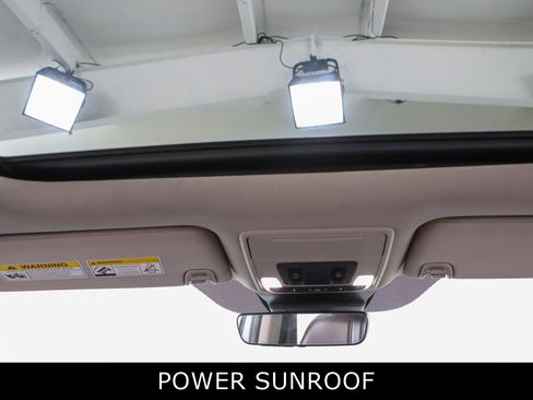 Used 2024 Honda Pilot Elite image 21