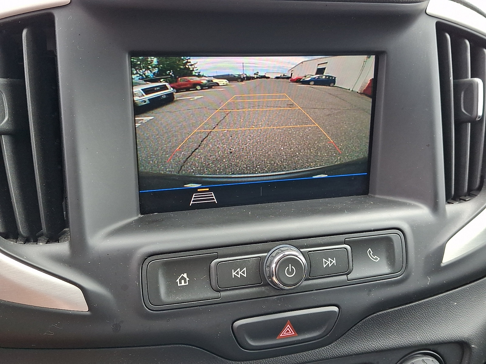 Used 2020 GMC Terrain SLE FWD image 18