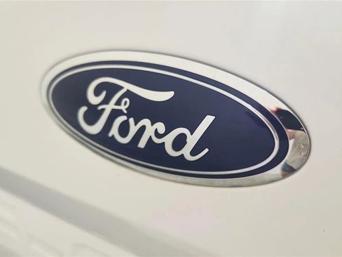 Used 2018 Ford F150 Lariat w/ Equipment Group 501A Mid AWD/4WD image 16