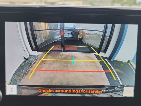 Used 2024 Toyota RAV4 SE image 19