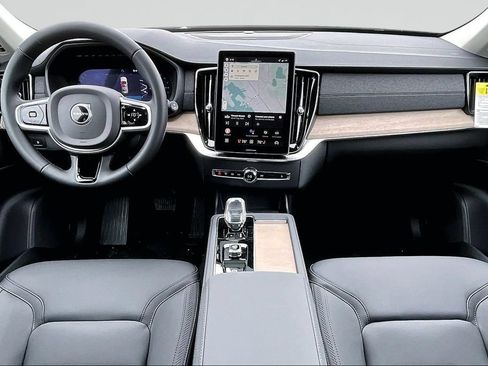 New 2026 Volvo XC90 T8 Plus w/ Protection Package Premier AWD/4WD image 5