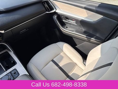 Used 2024 MAZDA CX-90 3.3 Turbo w/ Premium Package AWD/4WD image 17