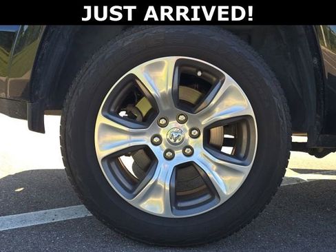 Used 2020 RAM 1500 Laramie AWD/4WD image 5