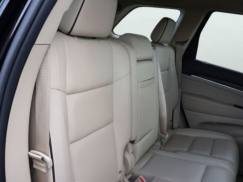 Used 2020 Jeep Grand Cherokee Overland image 13