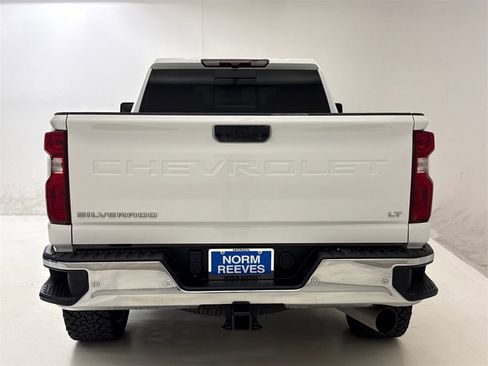 Used 2024 Chevrolet Silverado 2500 LT w/ Texas Edition image 11