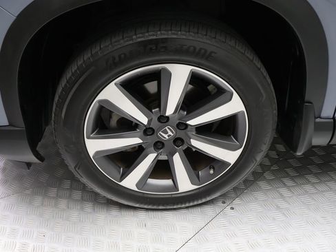 Used 2024 Honda Pilot Touring image 4