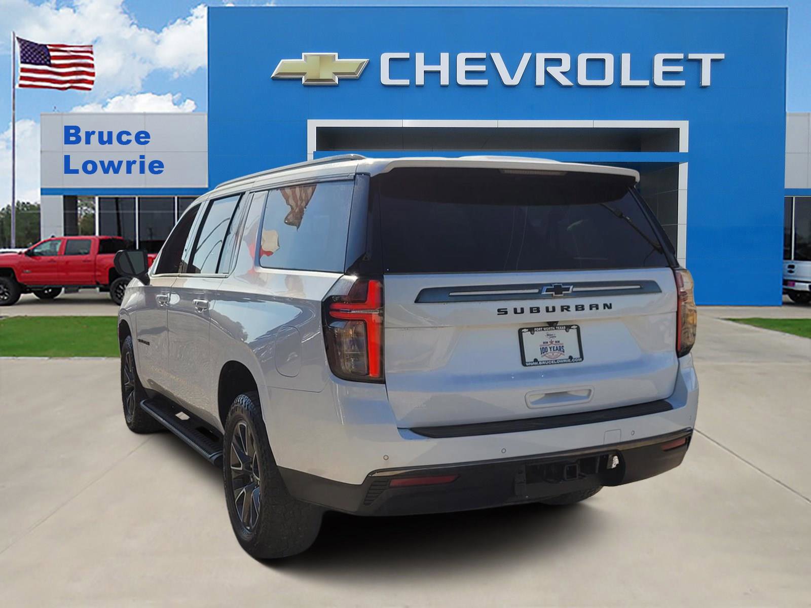 Used 2022 Chevrolet Suburban Z71 AWD/4WD image 5