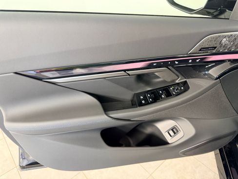 New 2026 BMW 550e xDrive AWD/4WD image 12