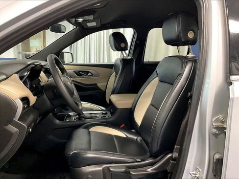Used 2022 Chevrolet Traverse LS AWD/4WD image 10
