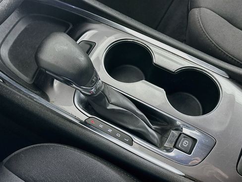 Used 2023 Chevrolet Malibu LT FWD image 23