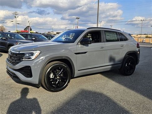 New 2026 Volkswagen Atlas Cross Sport SEL R-Line image 3