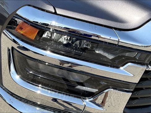 Used 2025 RAM 2500 Tradesman AWD/4WD image 34