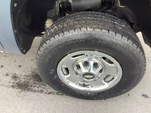 Used 2011 Chevrolet Silverado 2500 W/T image 24