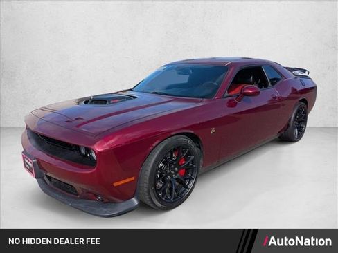 Used 2018 Dodge Challenger R/T Scat Pack RWD image 1