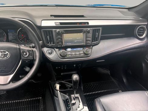 Certified 2018 Toyota RAV4 SE w/ Power Extra Value Package AWD/4WD image 7