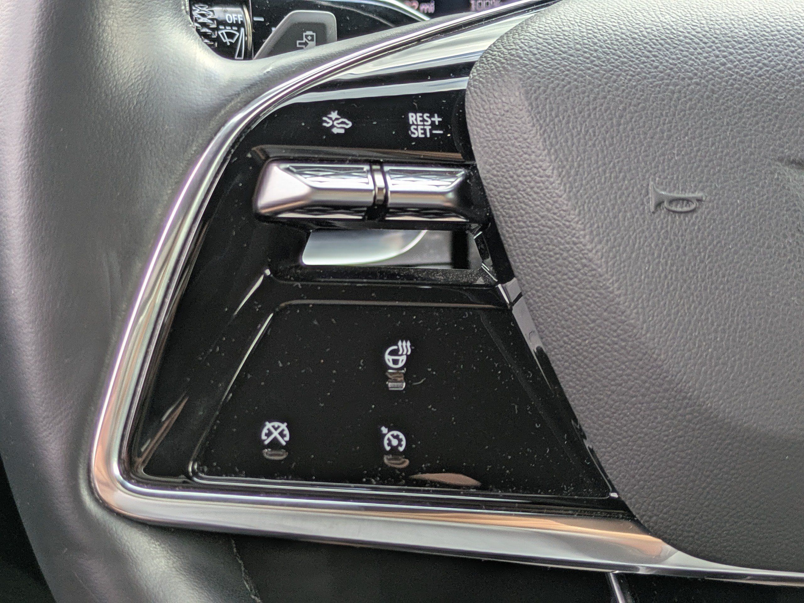 Used 2024 Cadillac Lyriq Luxury RWD image 21