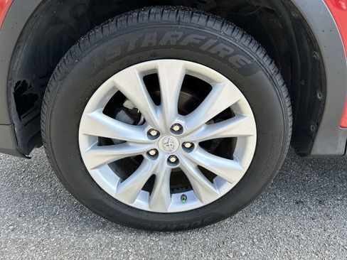 Used 2015 Toyota RAV4 Limited image 12