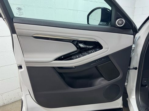 Used 2022 Land Rover Range Rover Evoque S AWD/4WD image 24