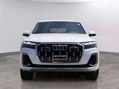 Used 2025 Audi Q7 3.0T Premium Plus AWD/4WD image 2