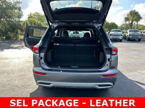 Used 2022 Mitsubishi Outlander SEL FWD image 16