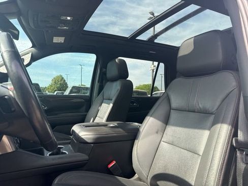 Used 2022 Chevrolet Tahoe RST w/ Luxury Package AWD/4WD image 5