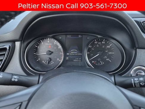 Certified 2022 Nissan Rogue Sport SV w/ Technology Package AWD/4WD image 30