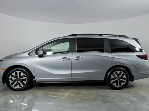 Used 2026 Honda Odyssey EX-L image 7