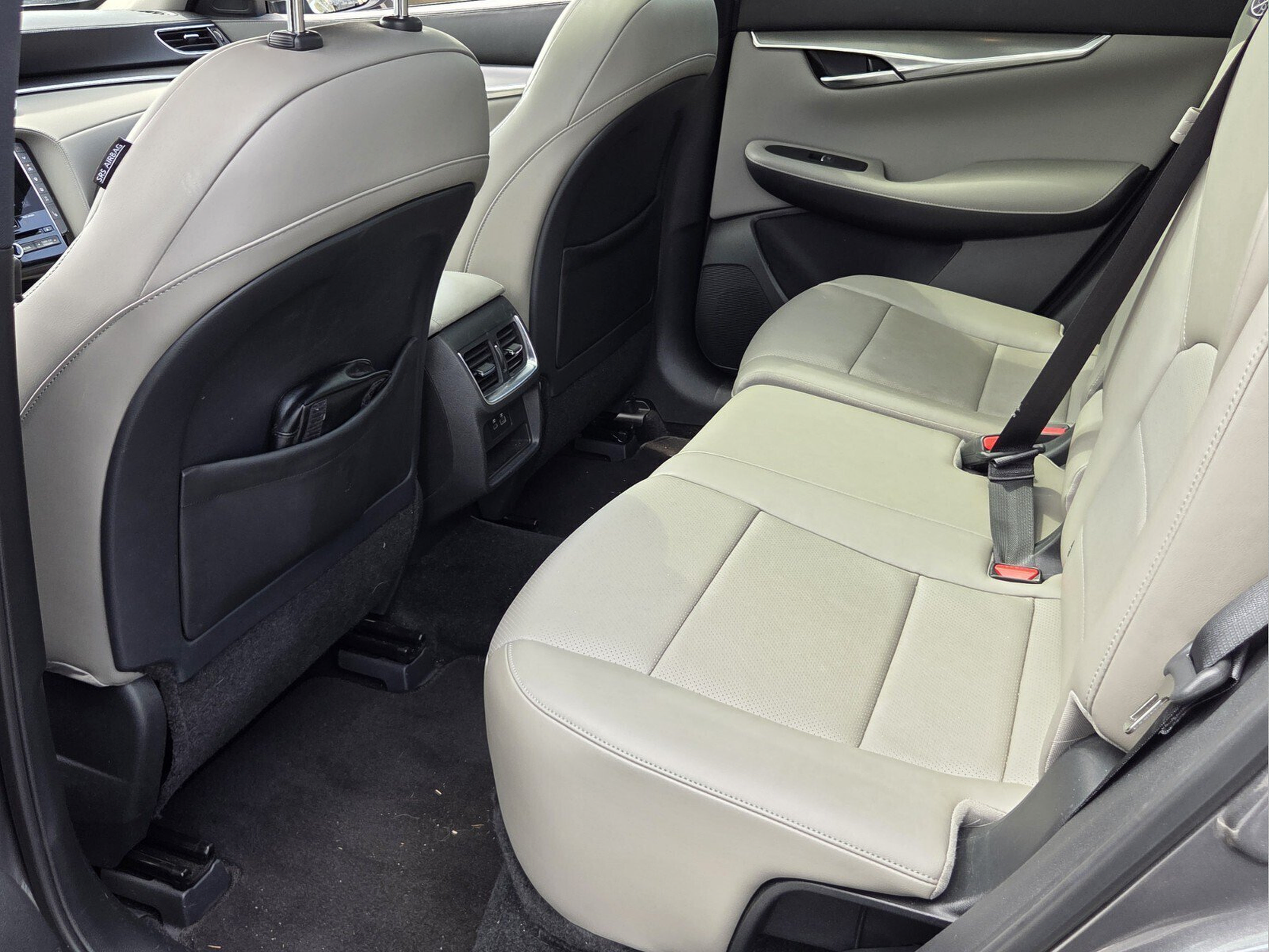 Used 2023 INFINITI QX50 Luxe FWD image 9