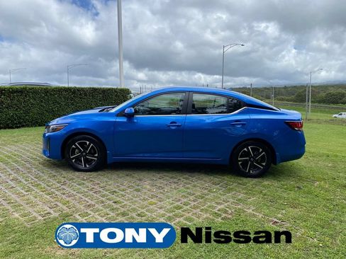 Used 2025 Nissan Sentra SV FWD image 4