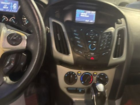 Used 2012 Ford Focus SE image 11