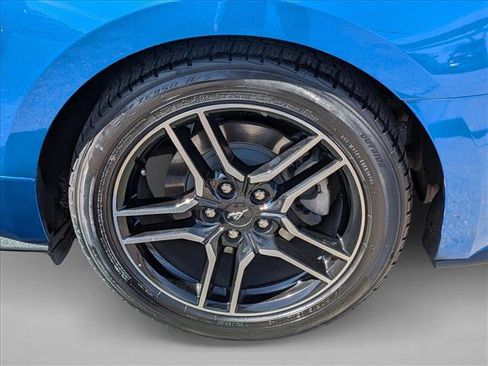 Used 2020 Ford Mustang Premium RWD image 8