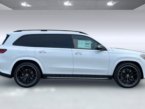 New 2026 Mercedes-Benz GLS 580 4MATIC image 7