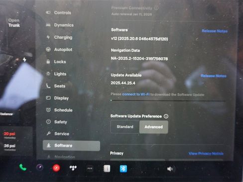 Used 2018 Tesla Model 3 Mid Range image 14