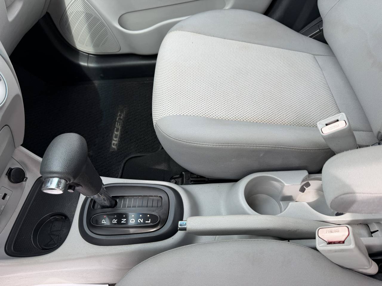 Used 2011 Hyundai Accent GLS FWD image 14
