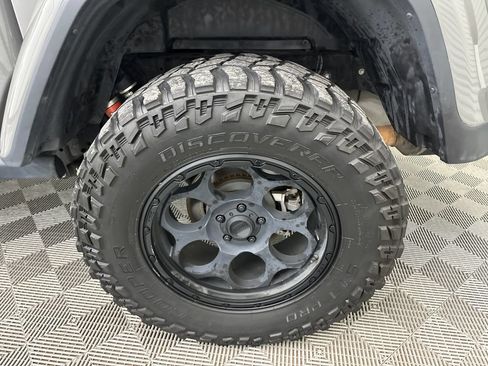 Used 2021 Jeep Gladiator Mojave AWD/4WD image 19