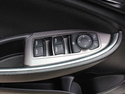 Used 2021 Chevrolet Malibu LT FWD image 25