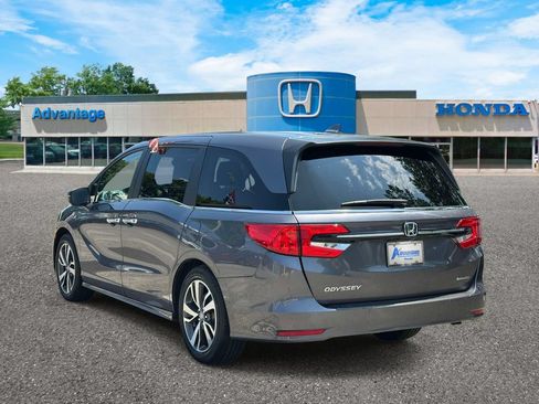 Certified 2023 Honda Odyssey Touring image 5