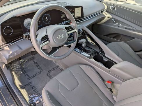 Certified 2024 Hyundai Elantra SEL w/ Convenience Package image 15