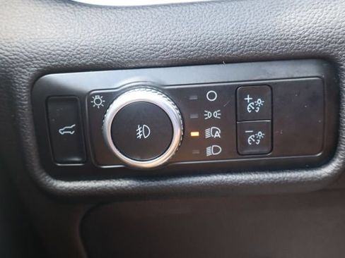 Used 2023 Ford Explorer XLT w/ Equipment Group 202A AWD/4WD image 20